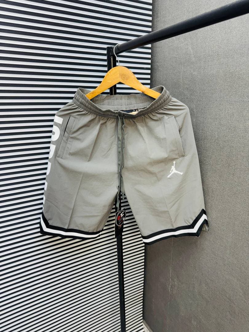 JORDAN GREY 100% IMPORTED FABRIC CURRENT STORE ARTICLE VERY PREMIUM SHORTS 256
