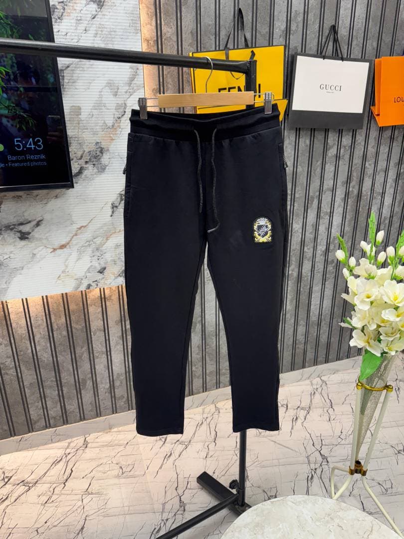 sale.VERSACE IMPORTED BLACK FRONT LOGO PRINTED VERY PREMIUM FULL SLEEVES TRACKSUIT MR108 alternate view