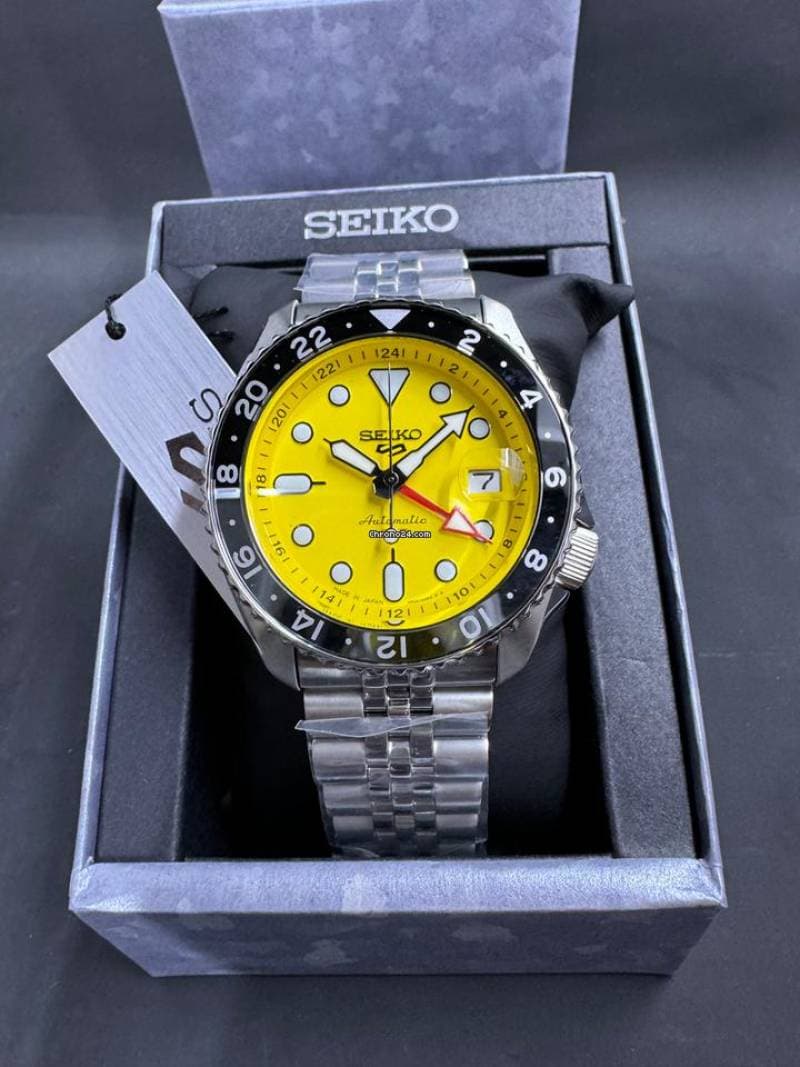 Seiko 5 Sports GMT