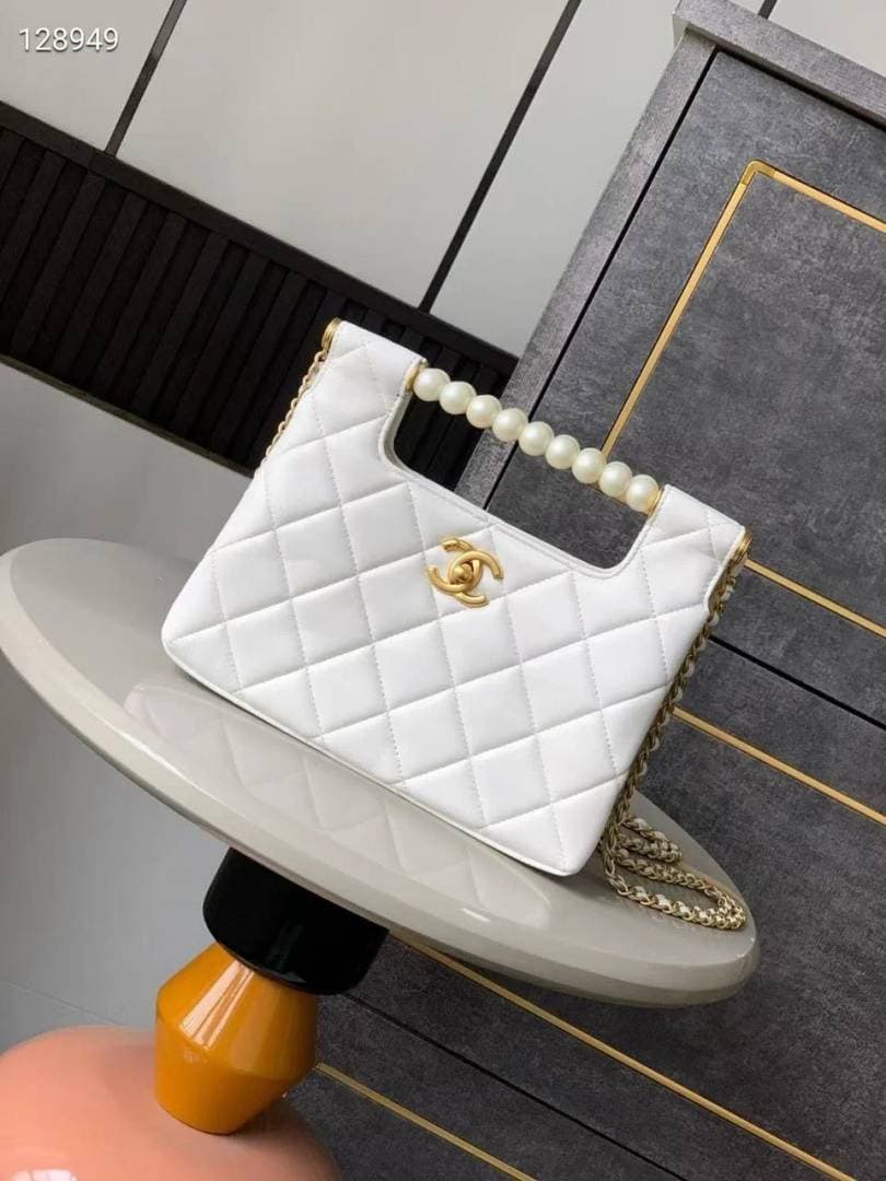 Chanel_Pearl_Classic_Flap_Shoulder_Bag_With_OG_Box_&_Dust_Bag_(White-1161)