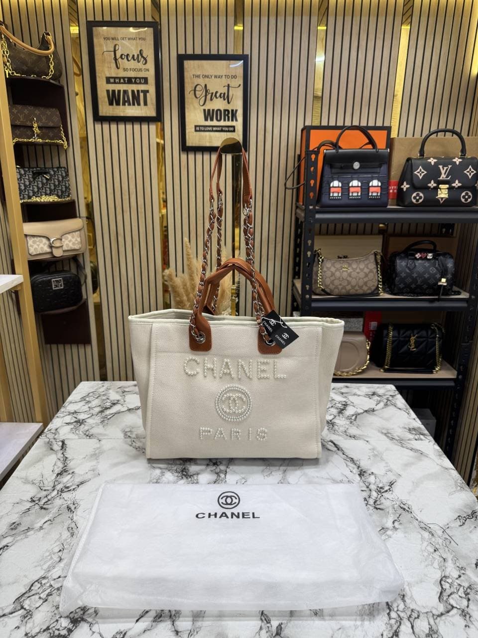CHANE_L PARIS DUE TOTE BAG DIOMOND LOGO WITH DUST BAG PREMIUM QUALITY (BIEGE)